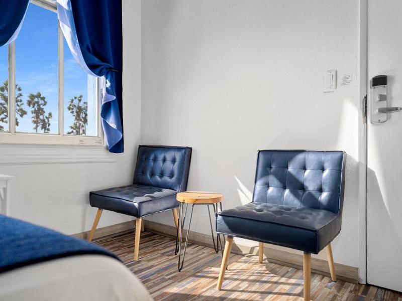 Venice Beach Cotel image