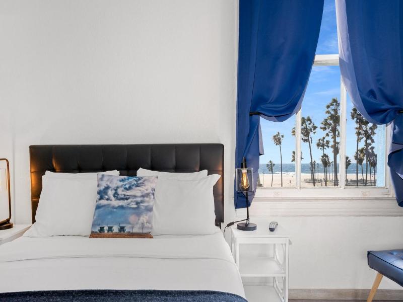 Venice Beach Cotel image