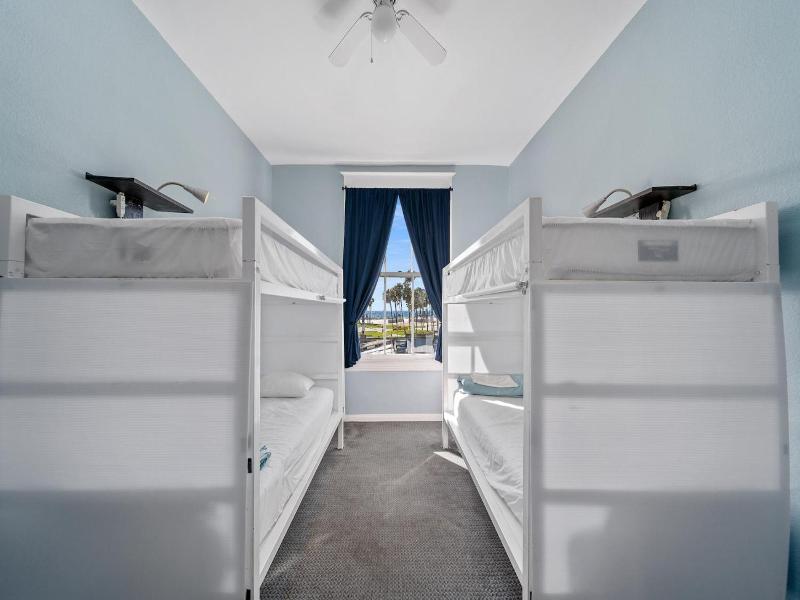 Venice Beach Cotel image