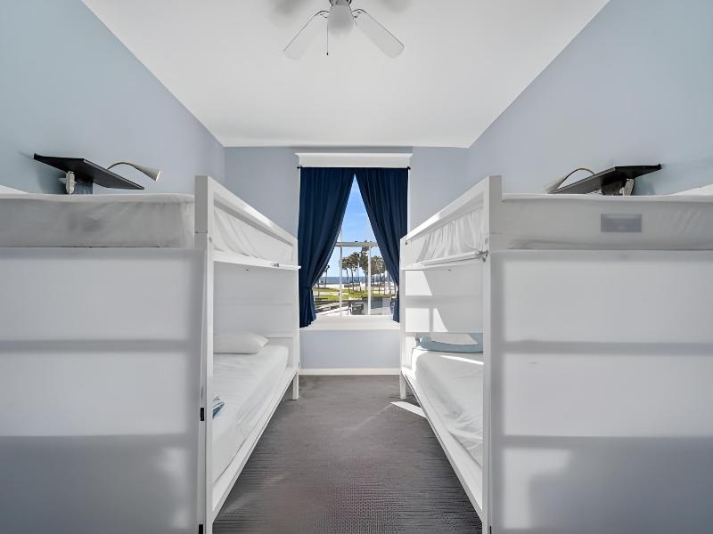 Venice Beach Cotel image