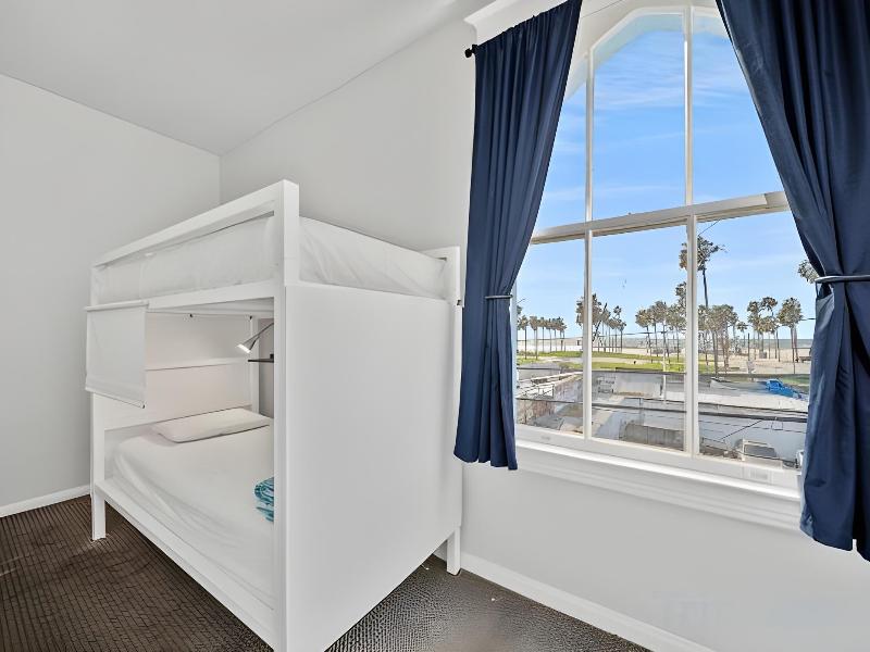 Venice Beach Cotel image