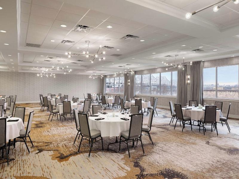 Sheraton Louisville Riverside image