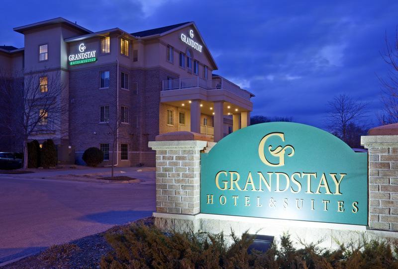 GrandStay Residential Suites La Crosse