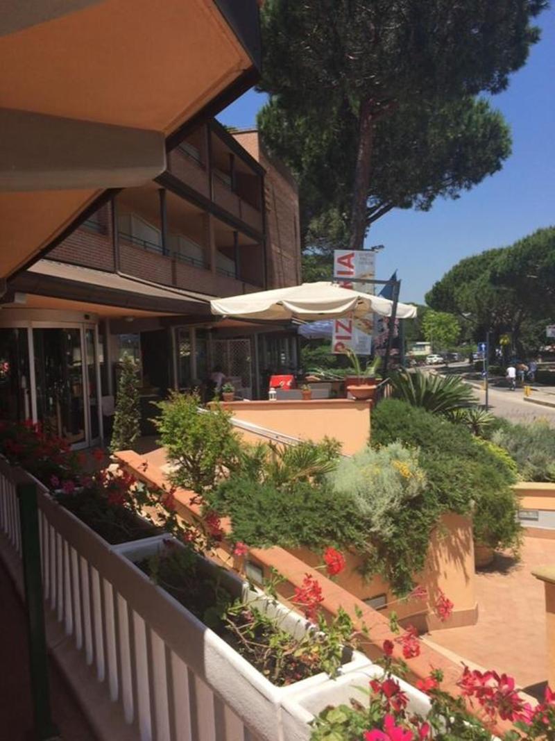 Riva dei Cavalleggeri image