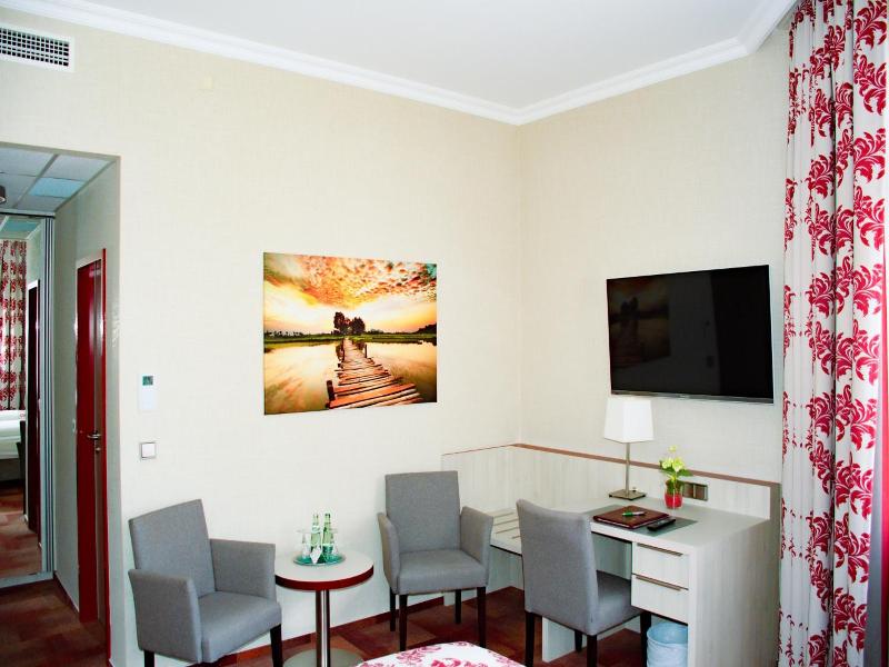 Zur Alten Schmiede image
