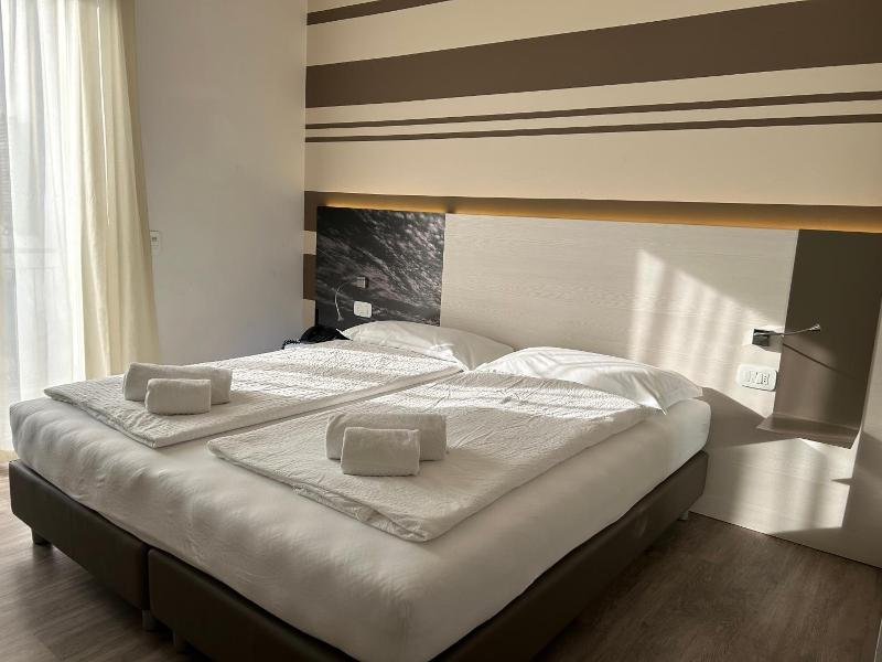 Hotel San Carlo image