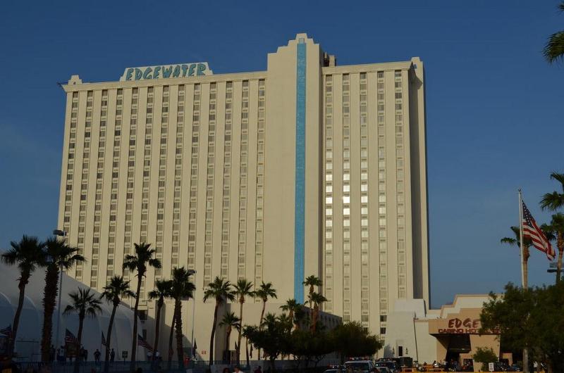 Edgewater Casino Resort image 8