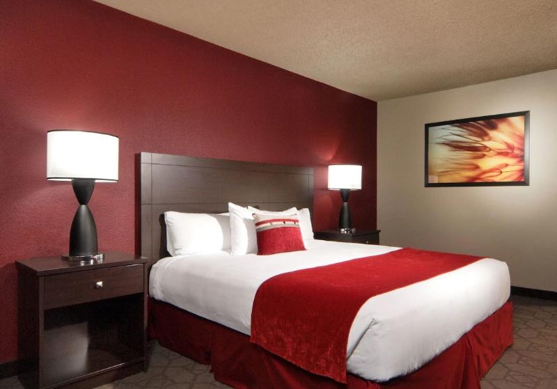 Edgewater Casino Resort photo 7