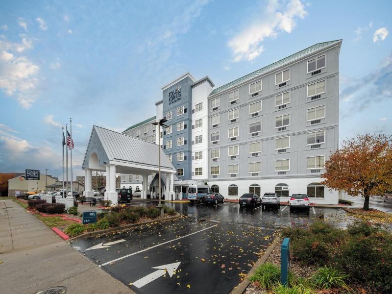 Four Points by Sheraton Louisville Airport image