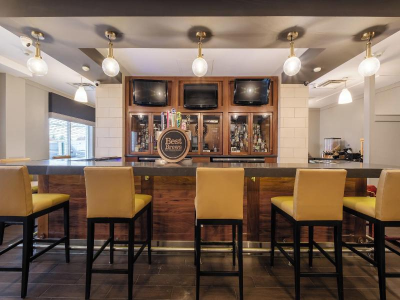 Four Points by Sheraton Louisville Airport image