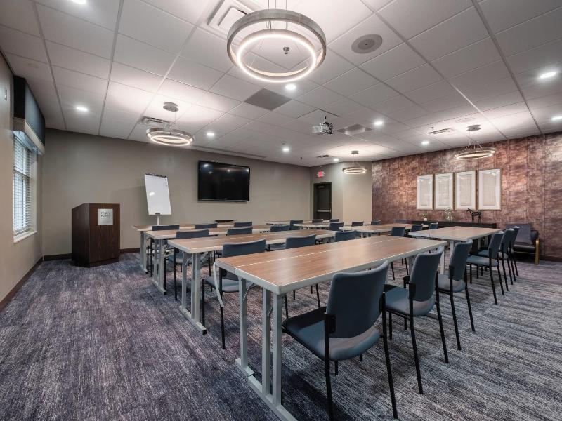 Four Points by Sheraton Louisville Airport image