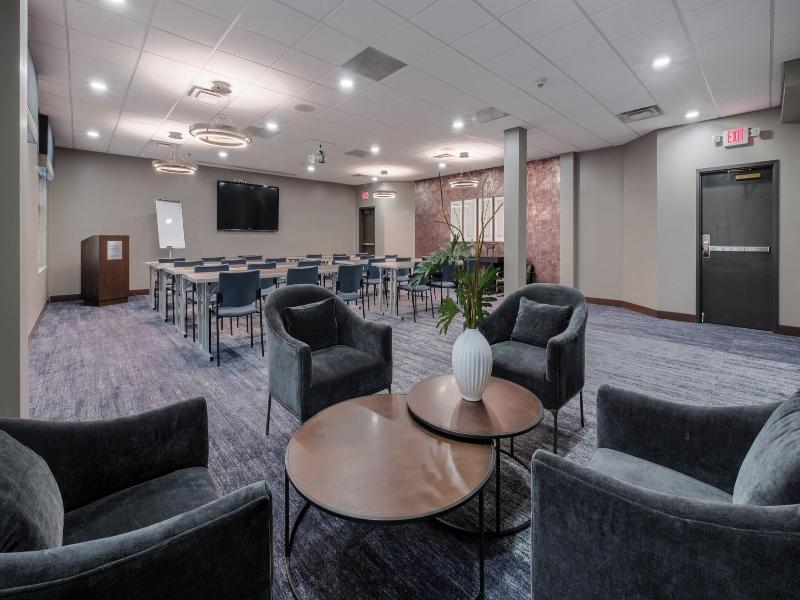 Four Points by Sheraton Louisville Airport image