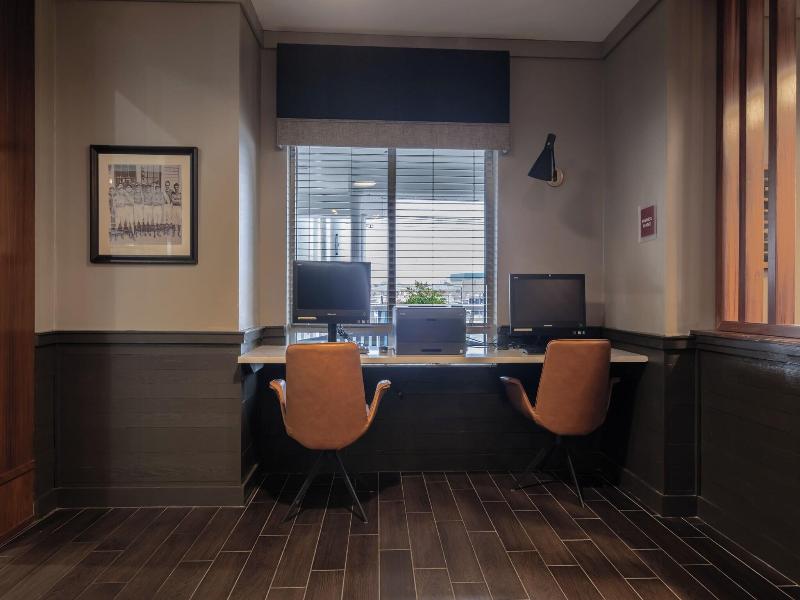 Four Points by Sheraton Louisville Airport image