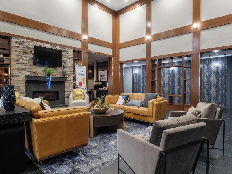 Four Points by Sheraton Louisville Airport image
