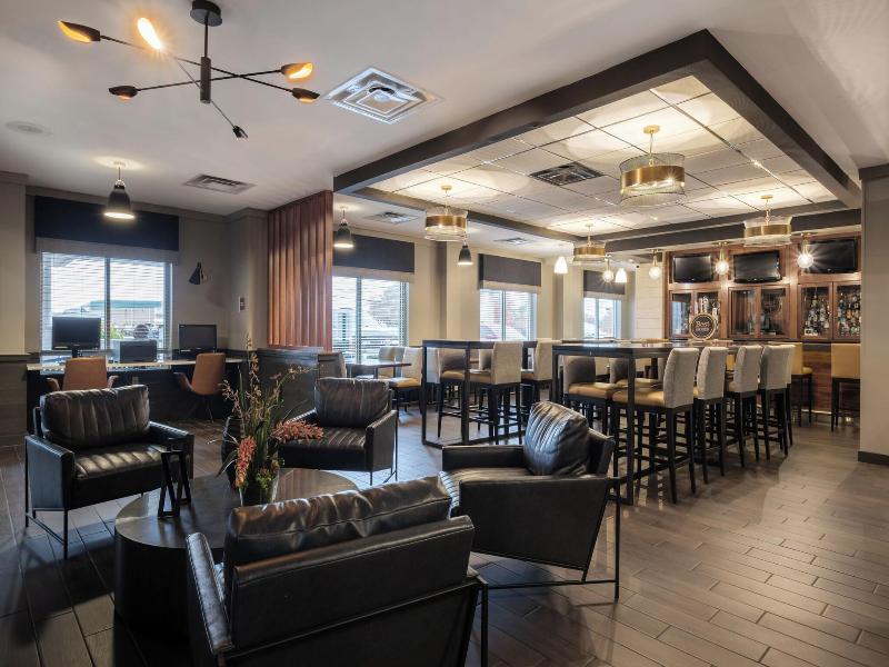 Four Points by Sheraton Louisville Airport image