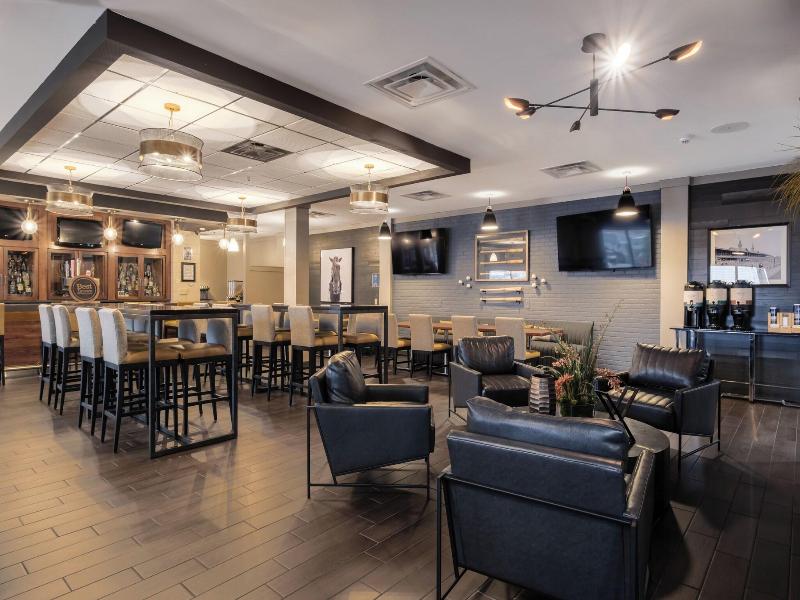 Four Points by Sheraton Louisville Airport image