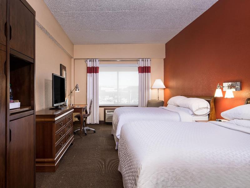 Four Points by Sheraton Louisville Airport image