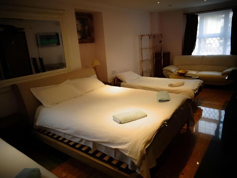 Aron Guest House image