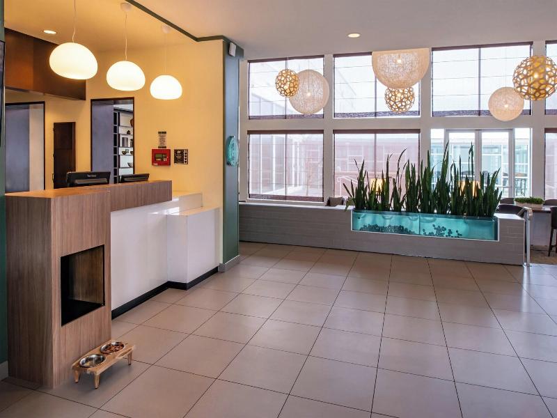 Element Lexington image