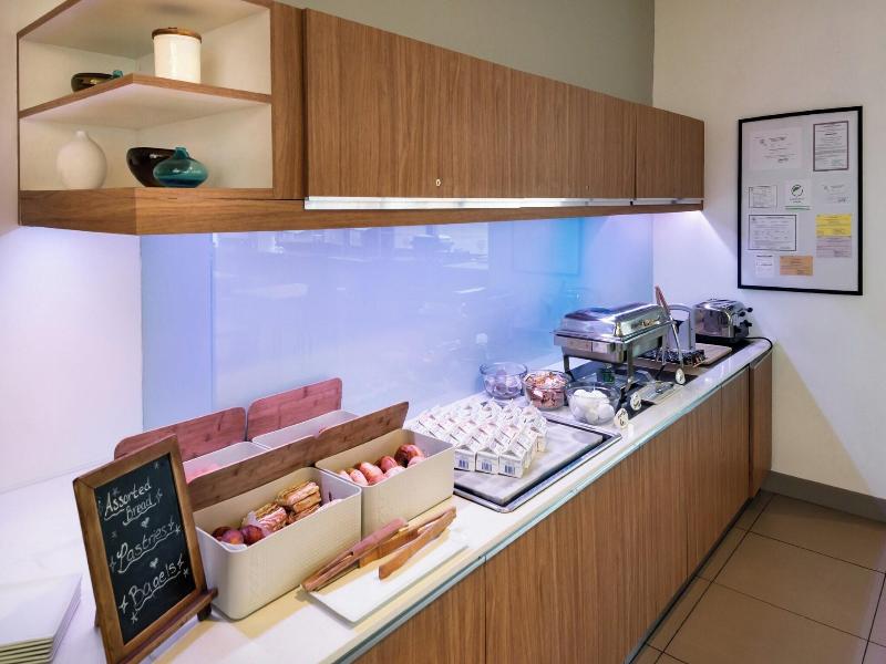 Element Lexington image