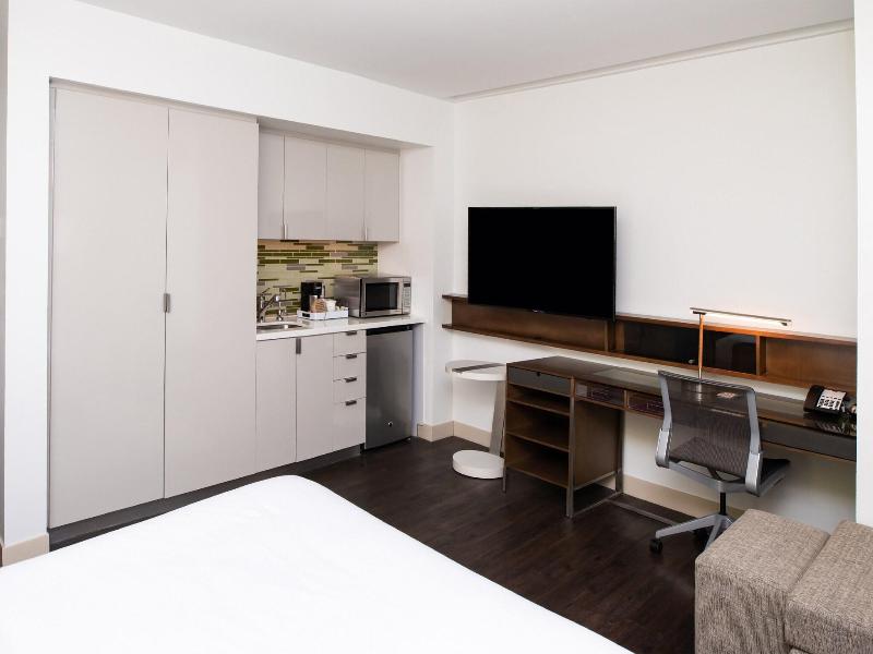 Element Lexington image