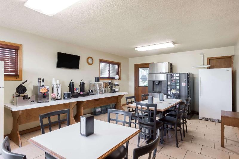 Knights Inn Chanute image