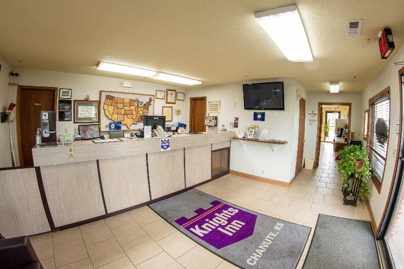 Knights Inn Chanute image