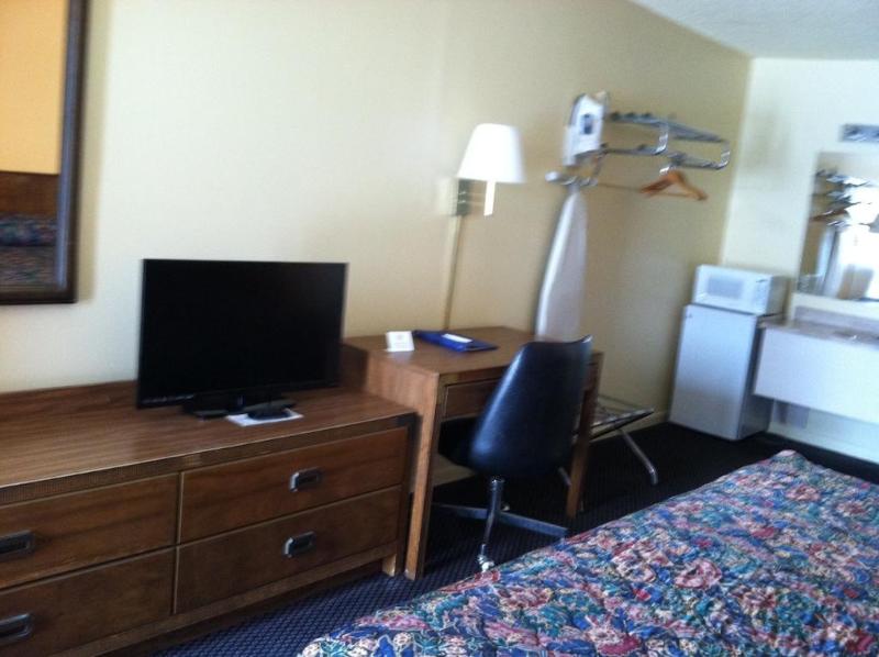Knights Inn Chanute image