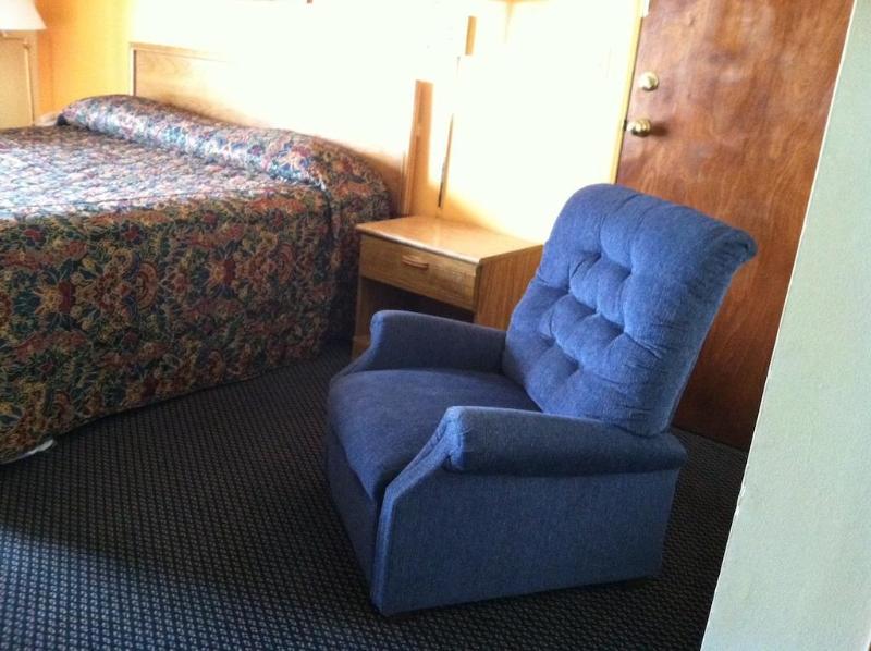Knights Inn Chanute image