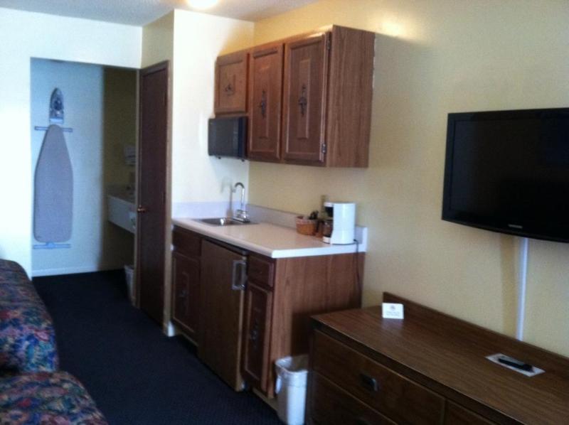 Knights Inn Chanute image