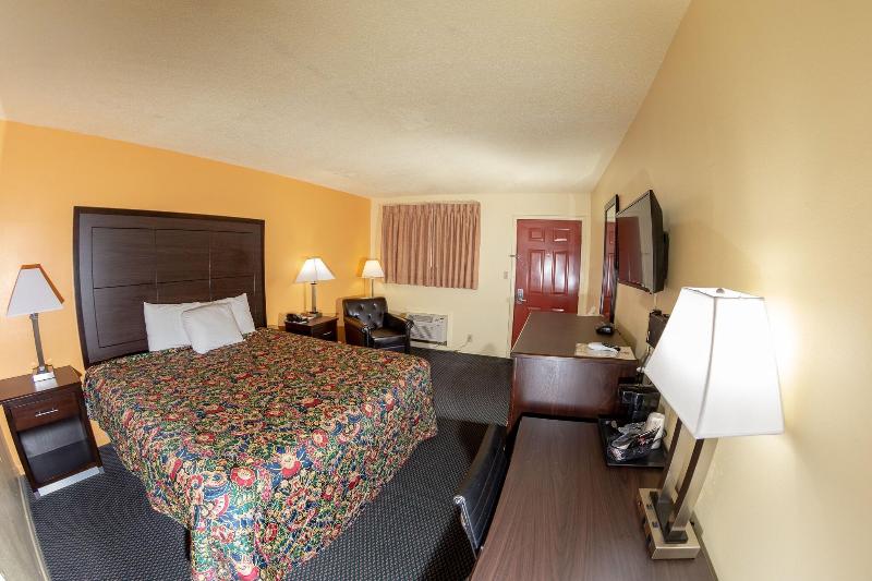 Knights Inn Chanute image
