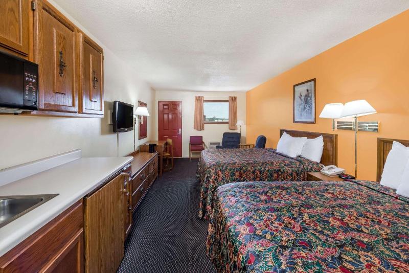 Knights Inn Chanute image