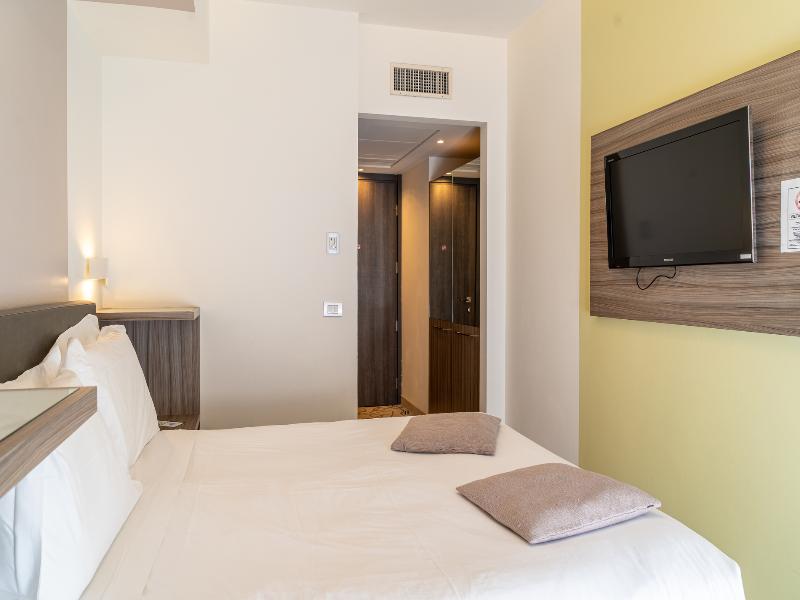 Hotel Désirée by Double Hospitality image