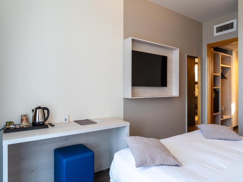 Hotel Désirée by Double Hospitality image