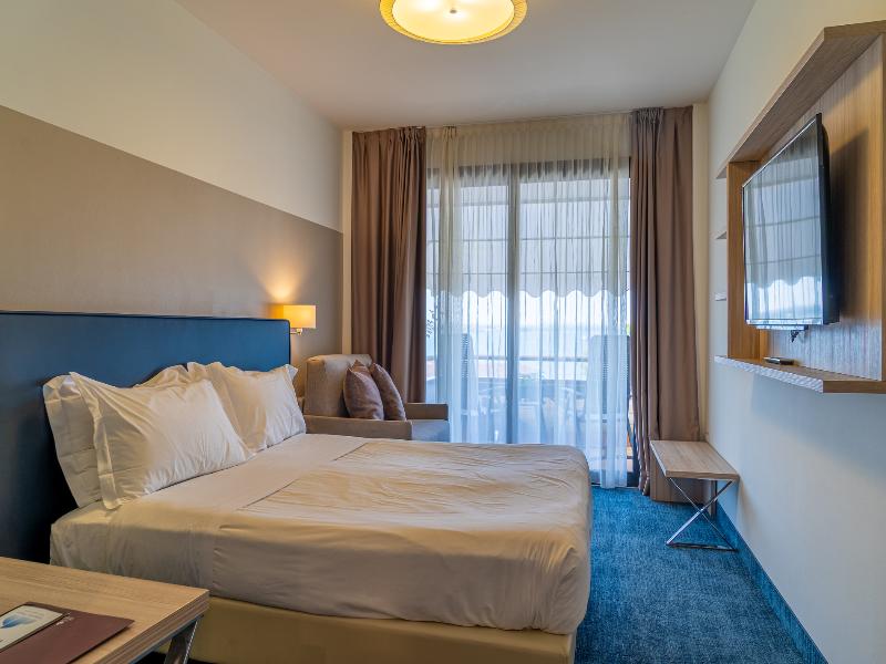 Hotel Désirée by Double Hospitality image