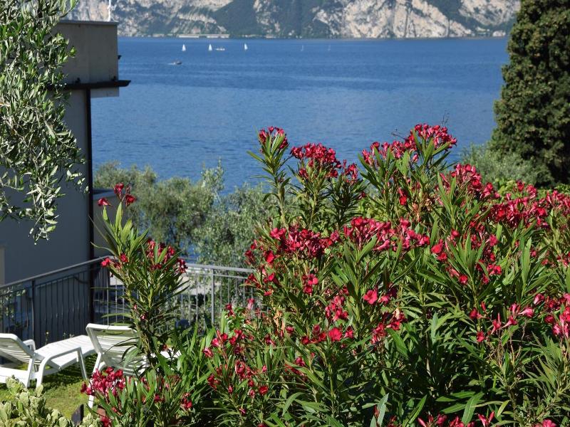 Hotel Vela Azzurra image