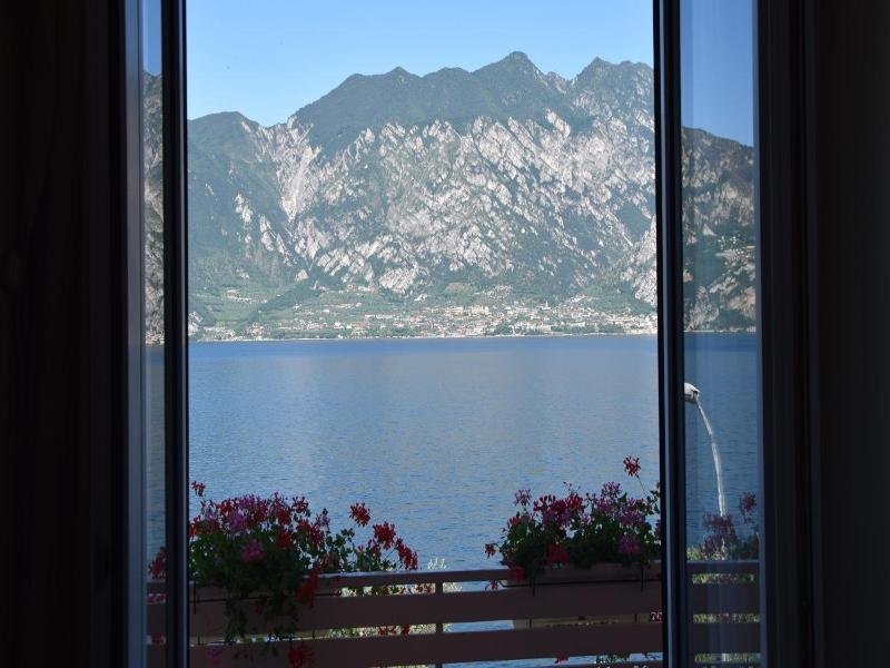 Hotel Vela Azzurra image