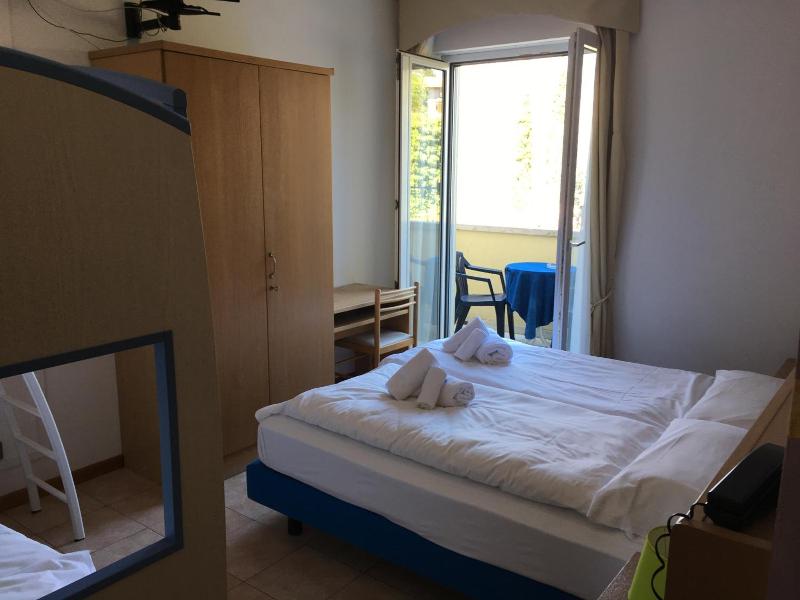 Hotel Vela Azzurra image