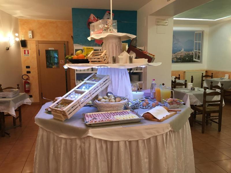 Hotel Vela Azzurra image