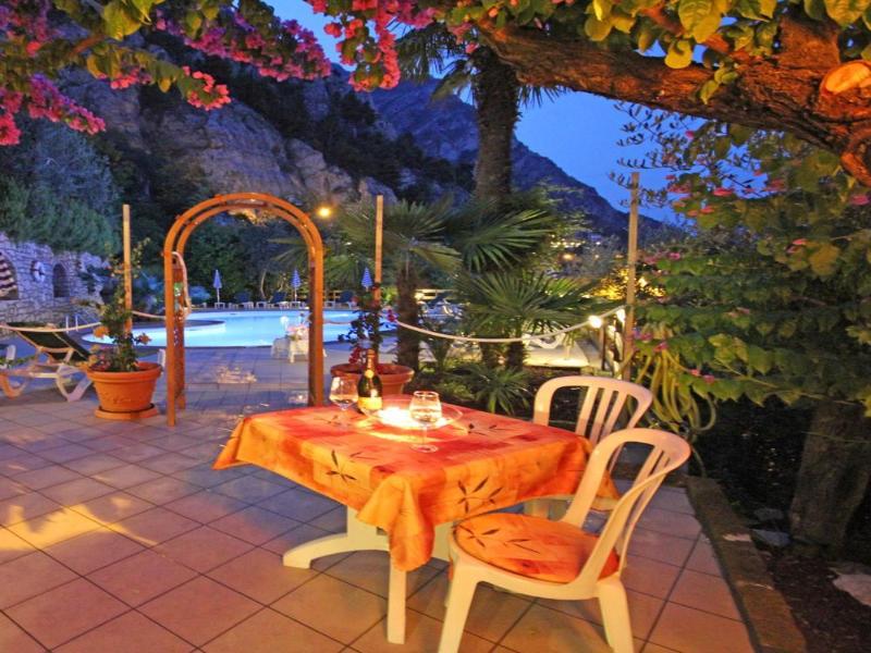 Augusta Garni image