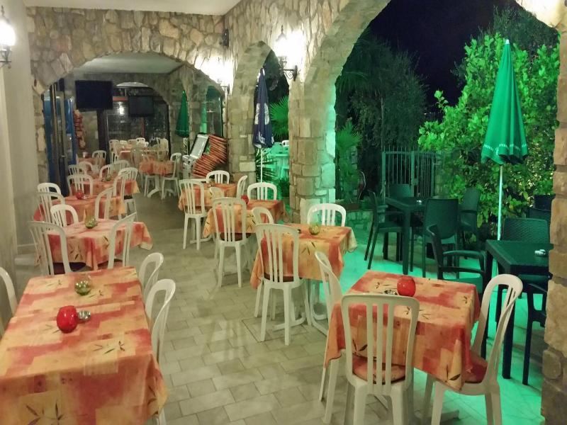 Augusta Garni image