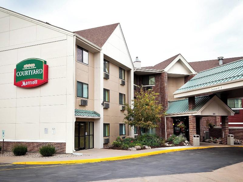 Courtyard La Crosse Downtown/Mississippi Riverfron