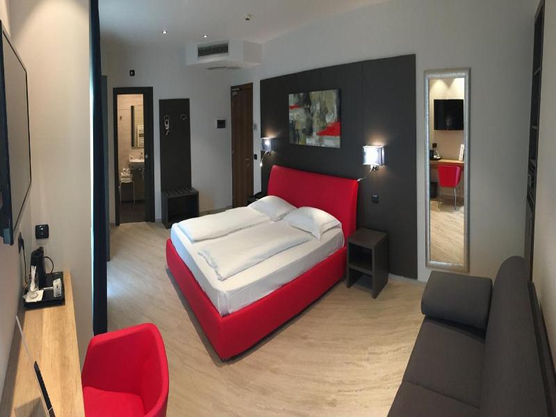 Villa Rosa image