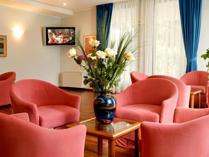 Villa Rosa image