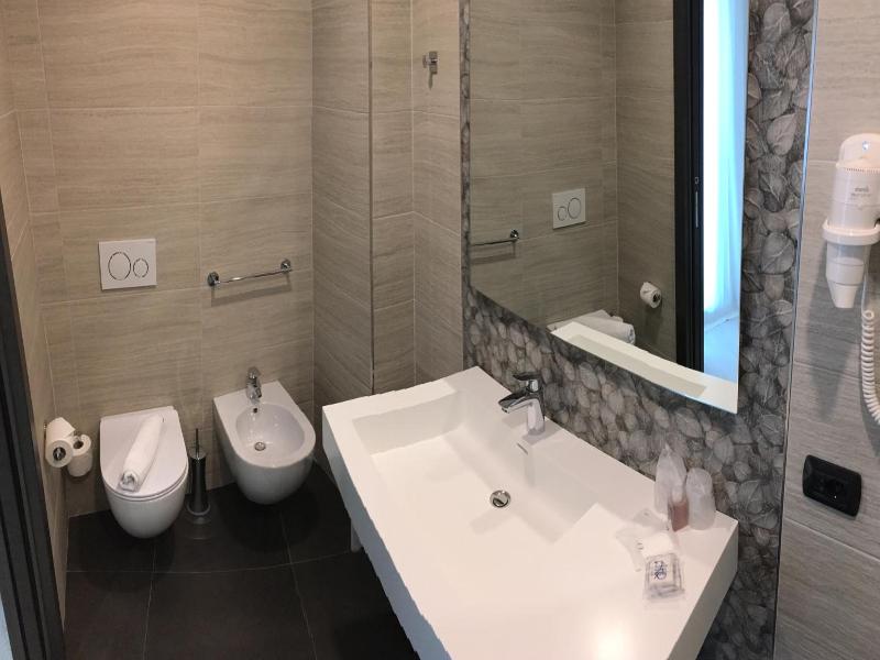 Villa Rosa image