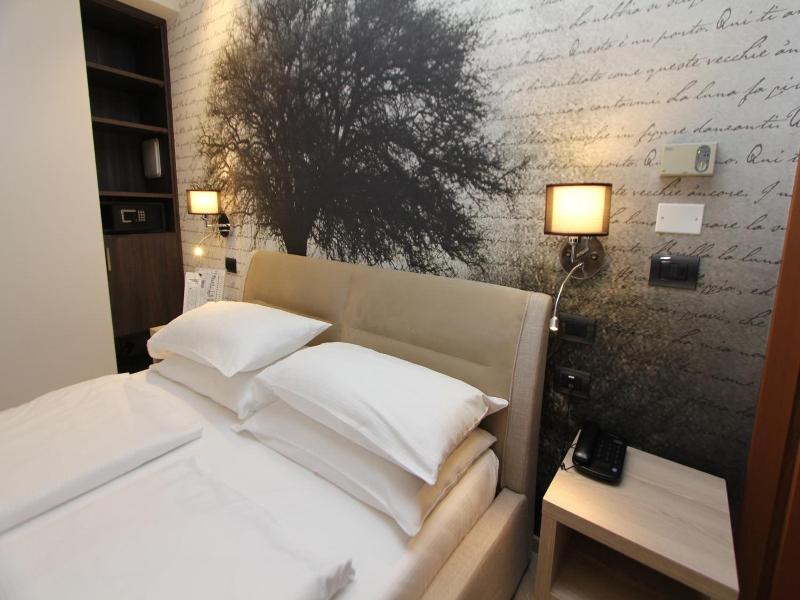 Villa Rosa image