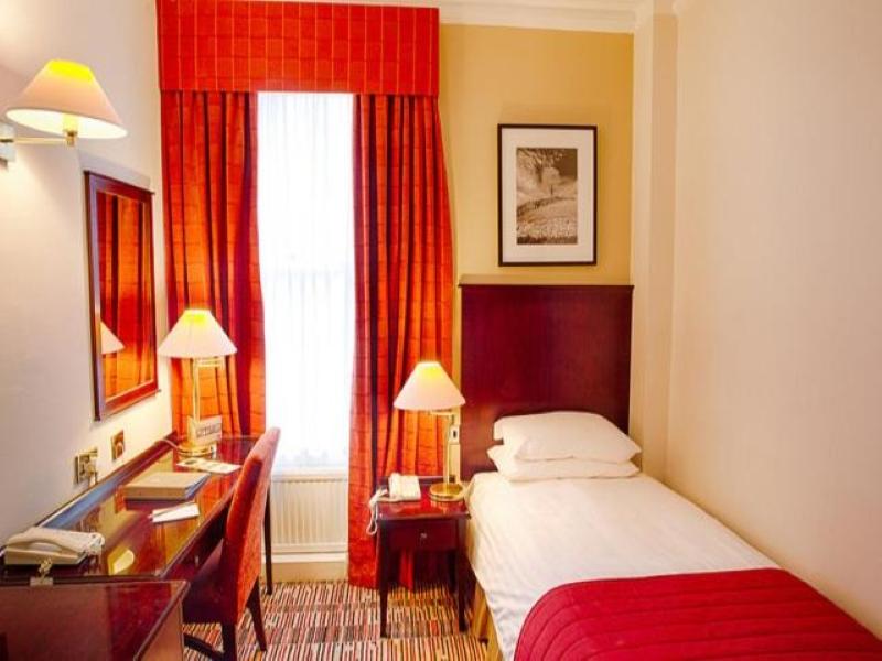 Old Swan Hotel image