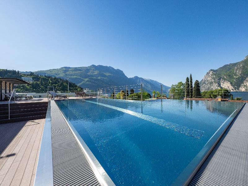 Ètra Suites & Apartments image