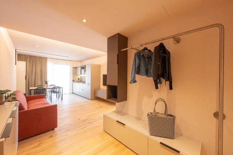 Ètra Suites & Apartments image