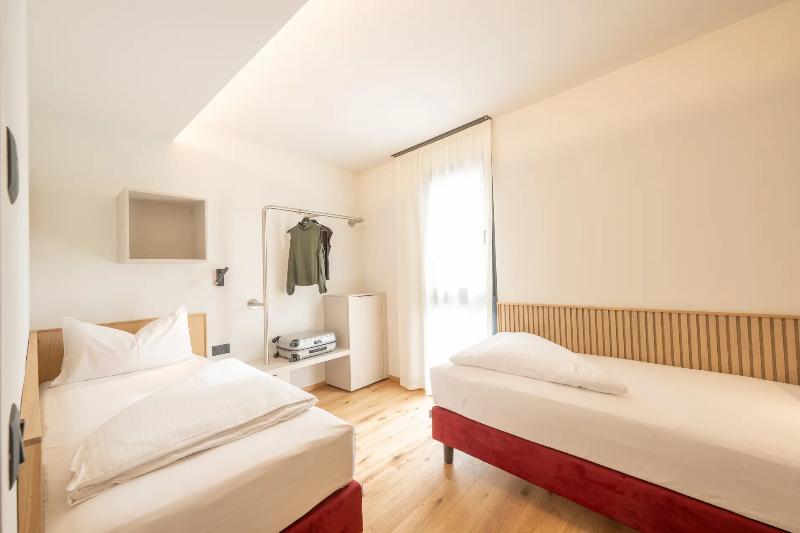 Ètra Suites & Apartments image